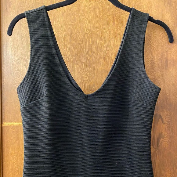 Ribbed black body con dress - Picture 4 of 6